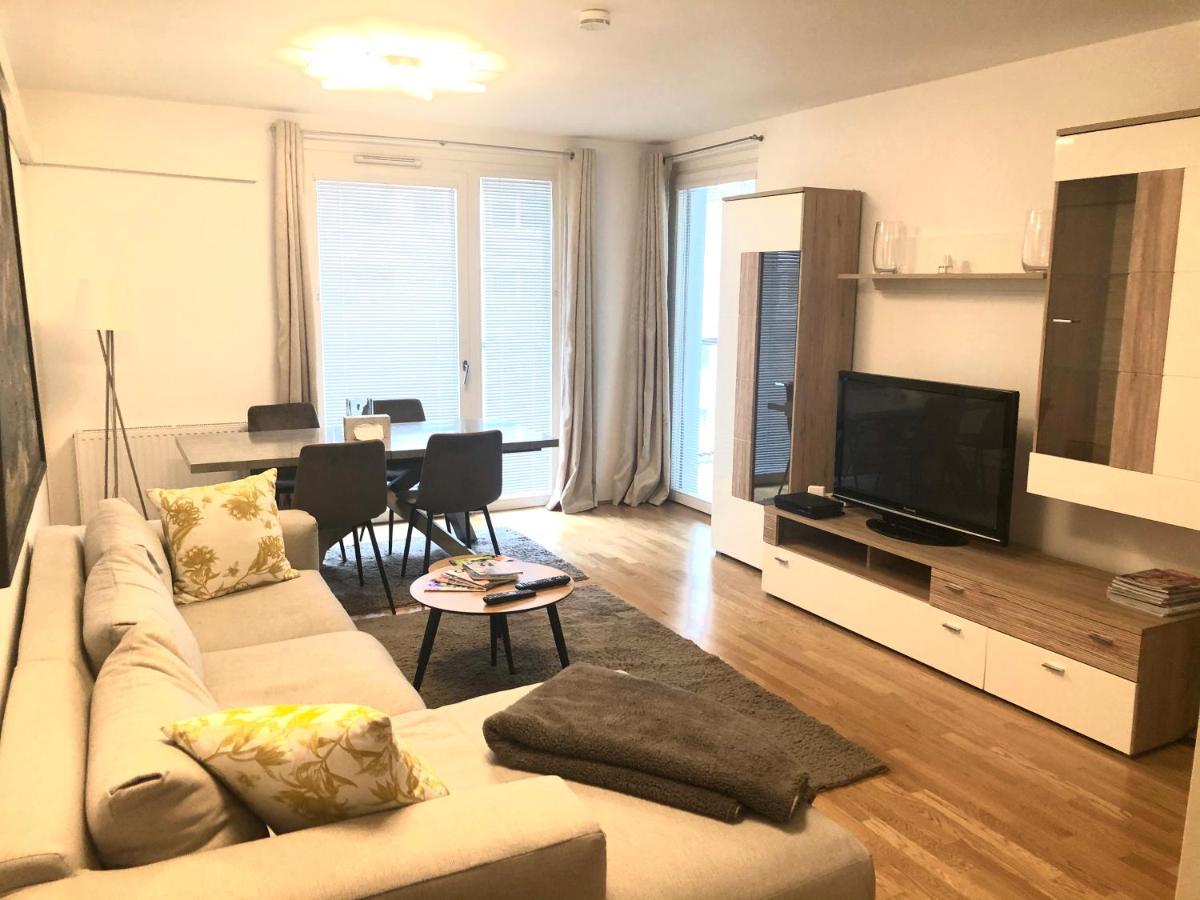 Amazing Austria Center Apartment Near Uno City Wina Bagian luar foto