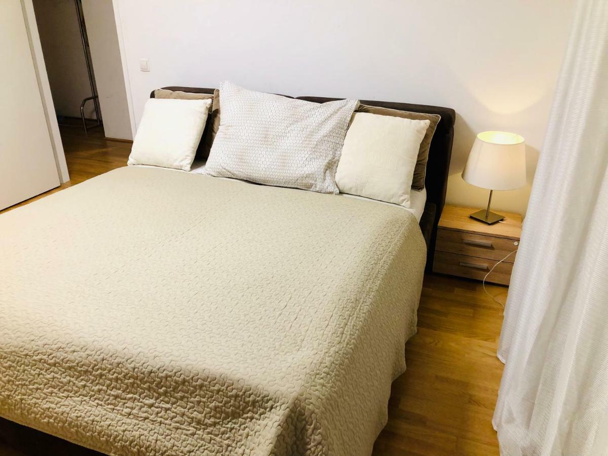Amazing Austria Center Apartment Near Uno City Wina Bagian luar foto
